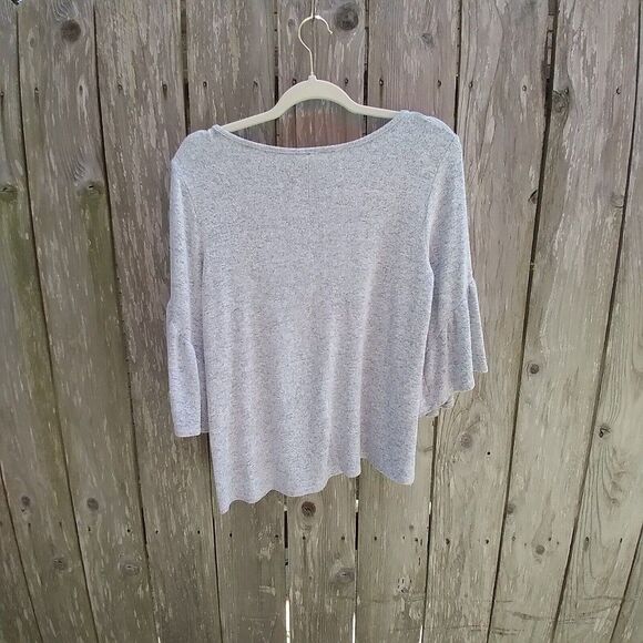Caution To The Wind size L gray rayon knit top flounce sleeve - Picture 12 of 12